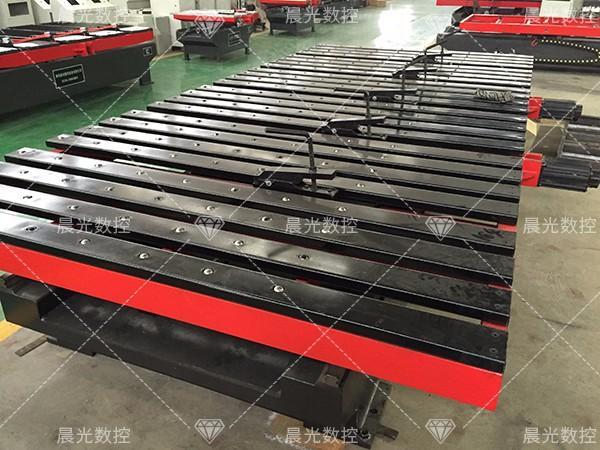 如何讓數(shù)控送料機防凍？